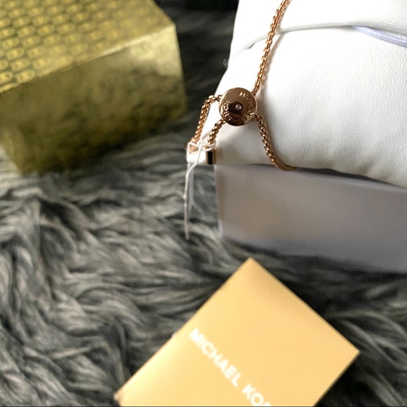 NWT authentic MK rosegold tone logo bracelet - Picture 5 of 6